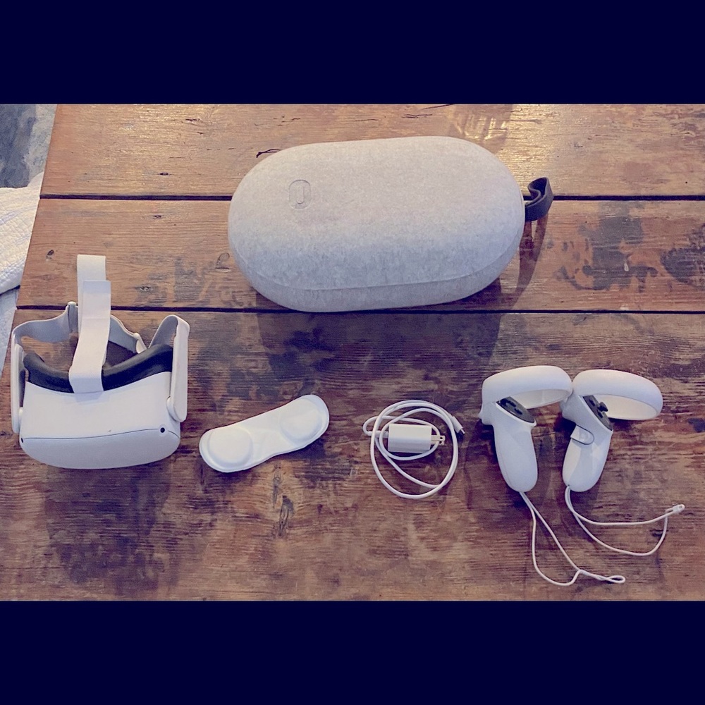 Oculus quest 2 - one year old. Comes with carrying case.
